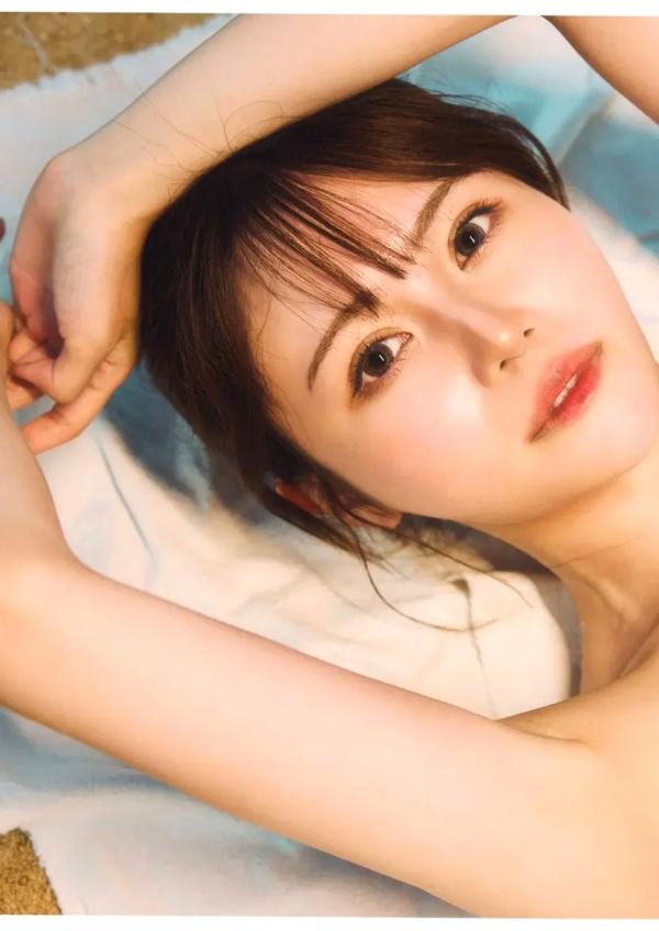 込山榛香   込山榛香 - 清纯甜美私房写真，室内蕾丝内衣与浴室泡沫诱惑，元气少女的夏日治愈系迷人瞬间第31张图片