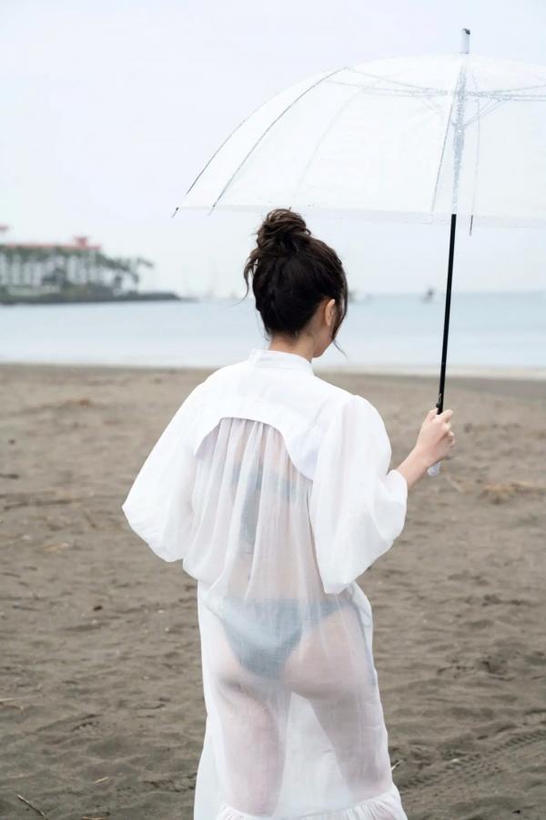 篠崎彩奈 筱崎彩奈 篠崎彩奈 - 濡れ肌をあたためて：日本清纯女神室内性感内衣与户外湿身私房写真第2张图片