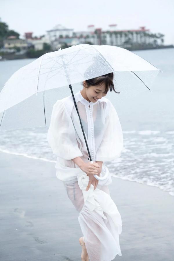 篠崎彩奈 筱崎彩奈 篠崎彩奈 - 濡れ肌をあたためて：日本清纯女神室内性感内衣与户外湿身私房写真第9张图片