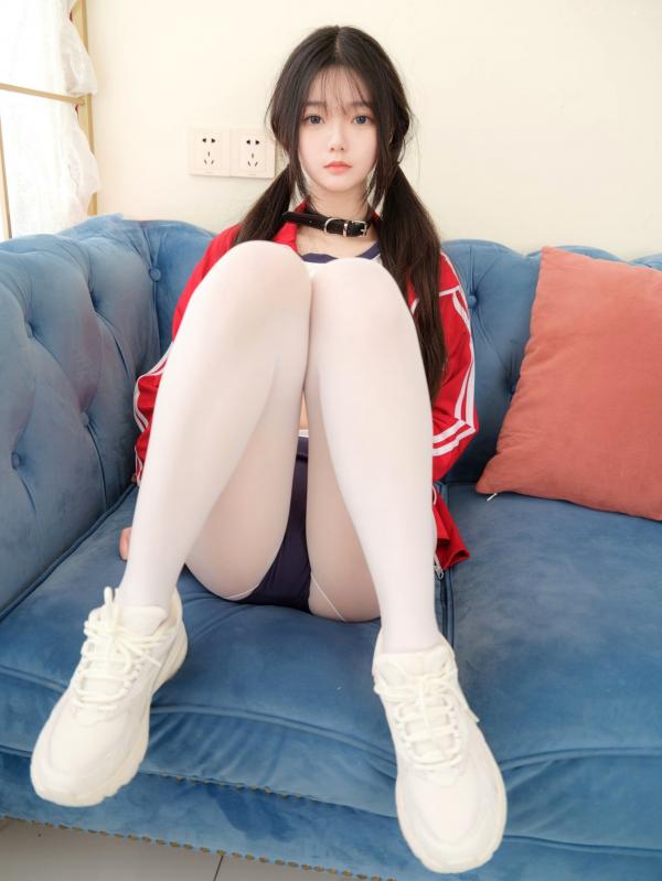 Xiao En En 小恩  紧急企划-小恩体操服白丝诱惑-居家运动风清纯女神大胆写真-VIP大尺度合集第14张图片