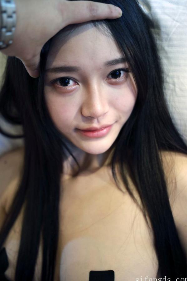 王艳卓 唐琪儿Beauty  唐琪儿模范学院私房写真：室内大尺度唯美视觉盛宴，纯欲女神演绎性感曲线，全裸艺术感拍摄，无圣光极致诱惑呈现第156张图片