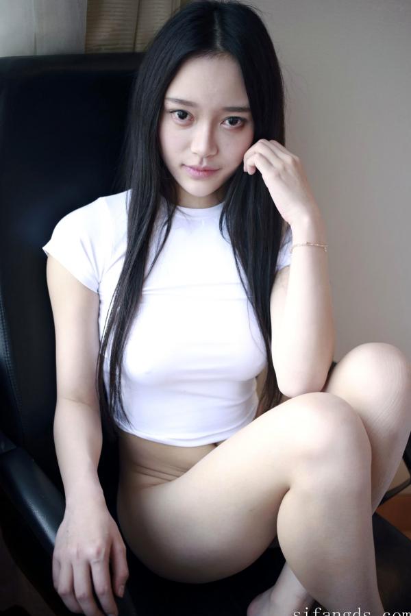 王艳卓 唐琪儿Beauty  唐琪儿MFStar模范学院私房写真，极致诱惑大尺度无圣光，简约白T展现清纯与性感的碰撞第82张图片
