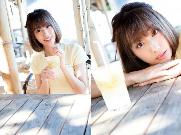 山岸奈津美   山岸奈津美 - RESORT STYLE，清纯短发甜美度假写真，泳池畔优雅紫裙与清新居家私房，尽显女神气质与迷人曲线第18张图片