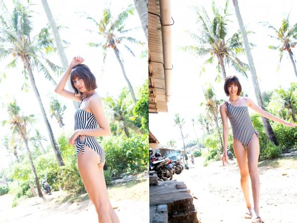 山岸奈津美   山岸奈津美 - RESORT STYLE，清纯短发甜美度假写真，泳池畔优雅紫裙与清新居家私房，尽显女神气质与迷人曲线第32张图片