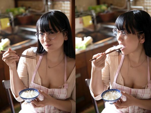 脊山麻理子   脊山麻理子 - 情熱（黑色束身衣与居家内衣私房照，展现极致性感曲线与冷艳魅惑风格）第3张图片