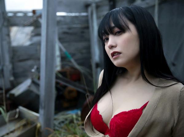 脊山麻理子   脊山麻理子 - 情熱（黑色束身衣与居家内衣私房照，展现极致性感曲线与冷艳魅惑风格）第18张图片