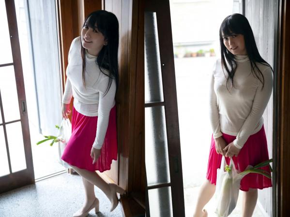 脊山麻理子   脊山麻理子 - しのび逢い (高清数字写真集)，绝美私房大尺度写真，尽显曼妙S曲线与成熟魅力第3张图片