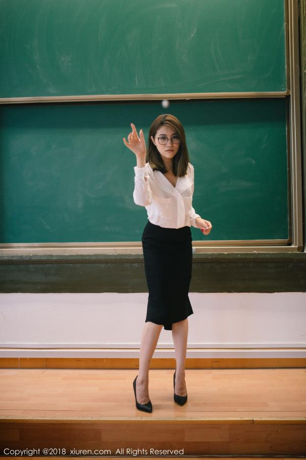 许诺Sabrina  气质女神许诺Sabrina 教师OL制服主题系列第42张图片