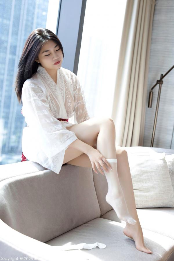 许诺Sabrina   IMiss爱蜜社798期许诺Sabrina：轻透薄纱和服诱惑，洁白丝袜修长美腿，尽显私房魅力 - 2025.08.14无圣光大尺度高颜值套图第7张图片