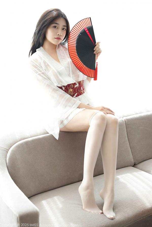 许诺Sabrina   IMiss爱蜜社798期许诺Sabrina：轻透薄纱和服诱惑，洁白丝袜修长美腿，尽显私房魅力 - 2025.08.14无圣光大尺度高颜值套图第18张图片