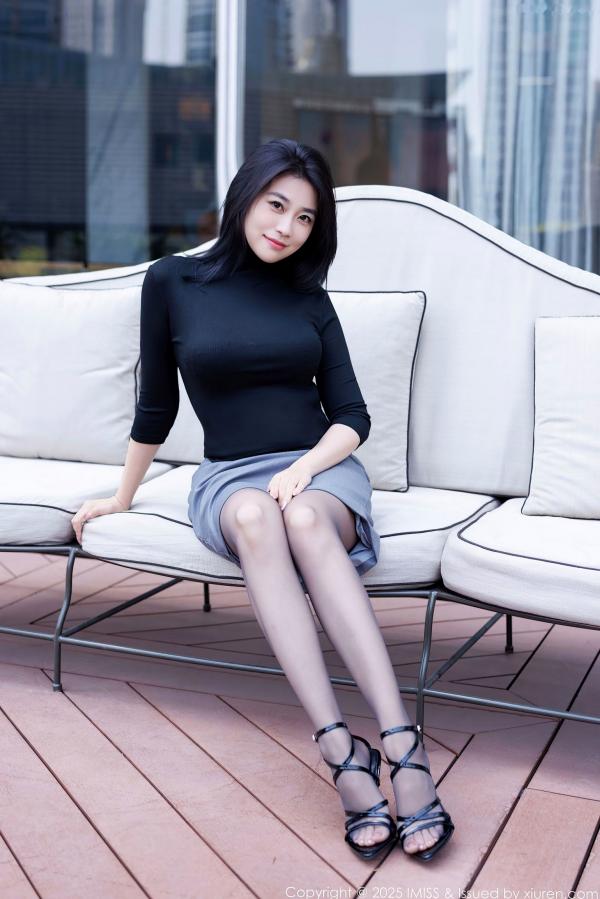 许诺Sabrina   IMiss爱蜜社-794-许诺Sabrina-黑色OL职场制服诱惑-黑丝美腿浴室私房写真-无圣光大尺度第8张图片