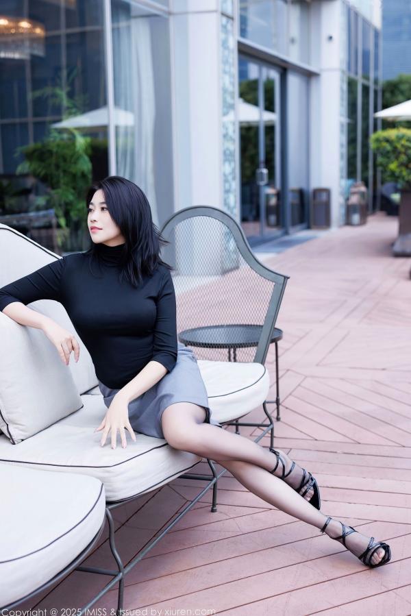 许诺Sabrina   IMiss爱蜜社-794-许诺Sabrina-黑色OL职场制服诱惑-黑丝美腿浴室私房写真-无圣光大尺度第12张图片