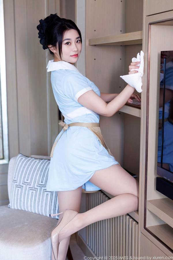 许诺Sabrina   IMiss爱蜜社 793期 许诺Sabrina 居家蓝色制服诱惑 私房美腿高跟鞋无圣光写真大尺度第18张图片