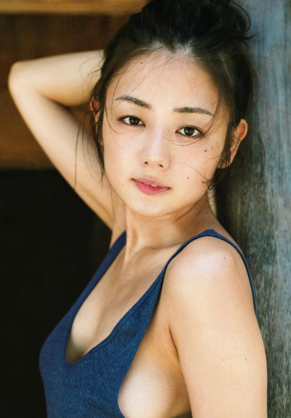 片山萌美   PB写真集_片山萌美《人魚》：清新私房与户外野性魅力写真[97P]第66张图片