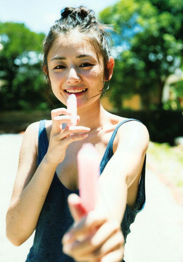 片山萌美   PB写真集_片山萌美《人魚》：清新私房与户外野性魅力写真[97P]第75张图片