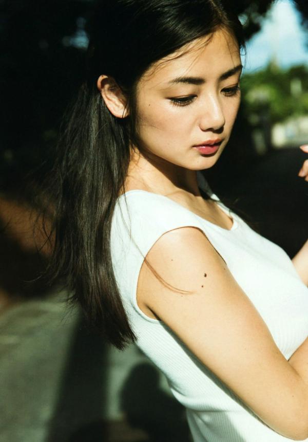 片山萌美   PB写真集_片山萌美《人魚》：清新私房与户外野性魅力写真[97P]第87张图片