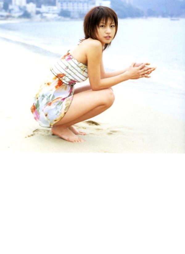 安田美沙子   PB写真集_安田美沙子《微熱》清纯泳装沙滩度假与街头活力写真[71P]第40张图片