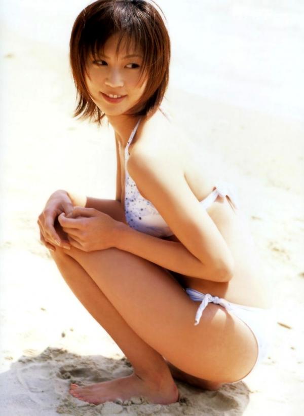 安田美沙子   PB写真集_安田美沙子《微熱》清纯泳装沙滩度假与街头活力写真[71P]第50张图片