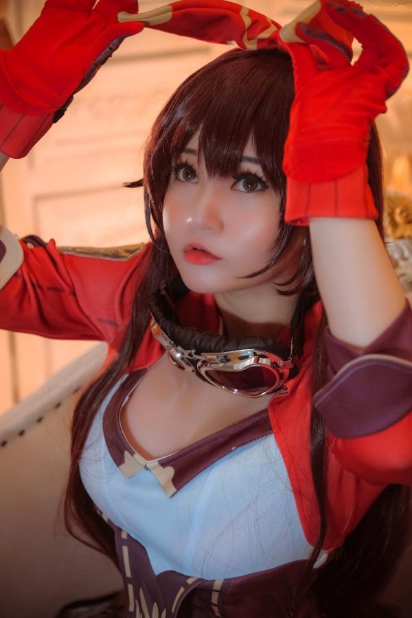 陈韵婷 陈韵儿  Potato-Godzilla-Amber-Genshin-Impact-高还原原神安柏美少女Cosplay室内性感写真第11张图片