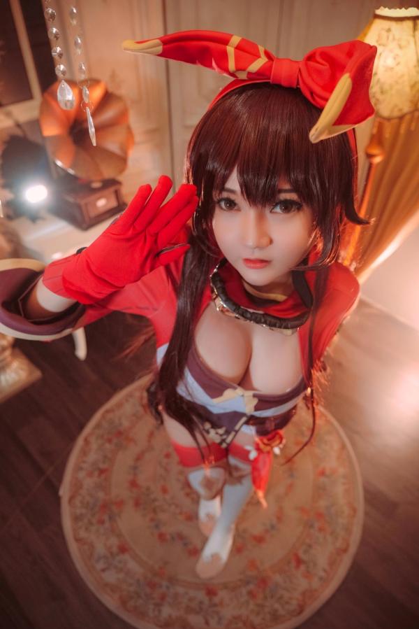 陈韵婷 陈韵儿  Potato-Godzilla-Amber-Genshin-Impact-高还原原神安柏美少女Cosplay室内性感写真第24张图片