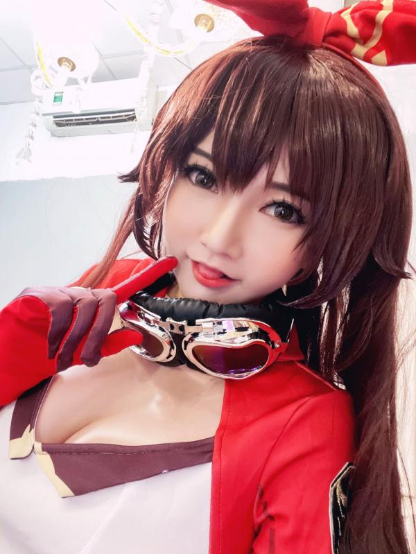 陈韵婷 陈韵儿  Potato-Godzilla-Amber-Genshin-Impact-高还原原神安柏美少女Cosplay室内性感写真第26张图片
