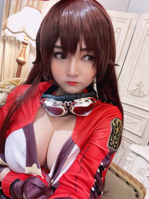 陈韵婷 陈韵儿  Potato-Godzilla-Amber-Genshin-Impact-高还原原神安柏美少女Cosplay室内性感写真第29张图片