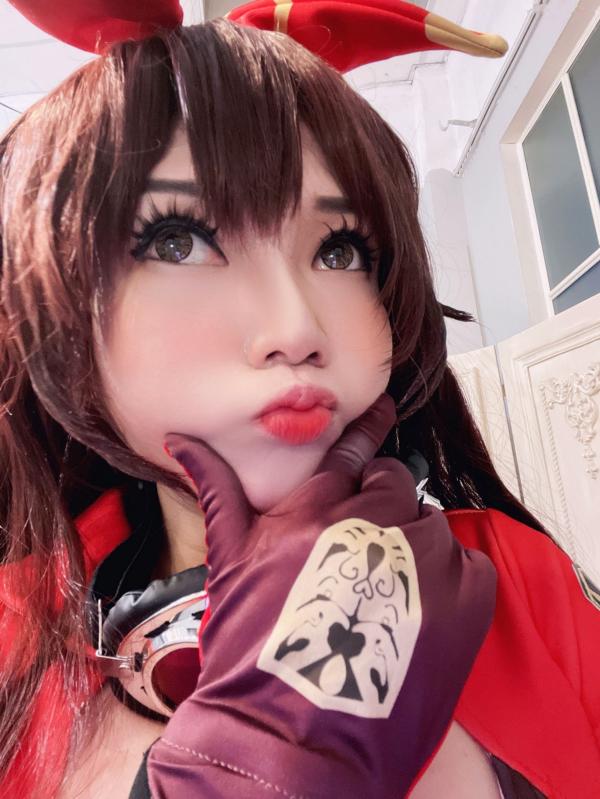 陈韵婷 陈韵儿  Potato-Godzilla-Amber-Genshin-Impact-高还原原神安柏美少女Cosplay室内性感写真第33张图片