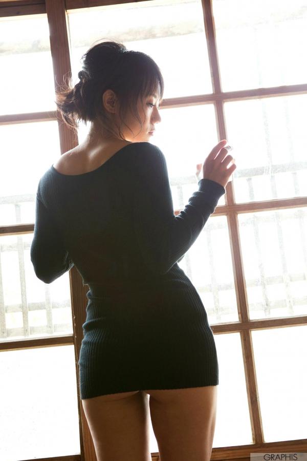 澁谷果歩   Graphis 澁谷果歩写真集《The Scoooop!!》清新私房户外唯美写真[49P]第29张图片