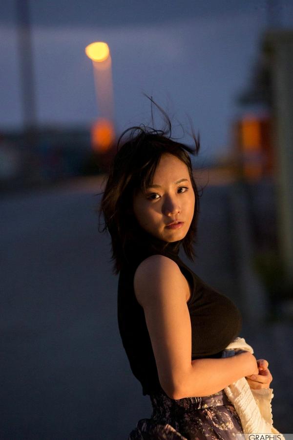 澁谷果歩   Graphis 澁谷果歩写真集《The Scoooop!!》清新私房户外唯美写真[49P]第49张图片