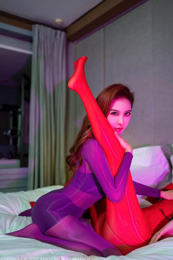 李丽莎   《XingYan星颜社-395-李丽莎与好友-极品姐妹花紫色红色连体丝袜-诱惑私房视觉盛宴-2025.09.04-无圣光大尺度》第24张图片