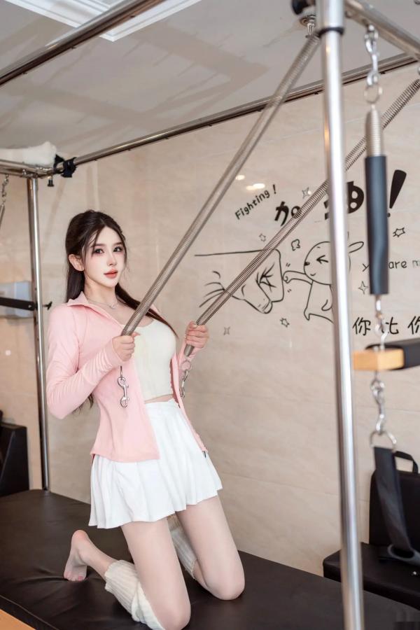 李丽莎   李丽莎健身房极致诱惑，普拉提器械下的动感与私房缠绵大尺度套图 [90P]第5张图片