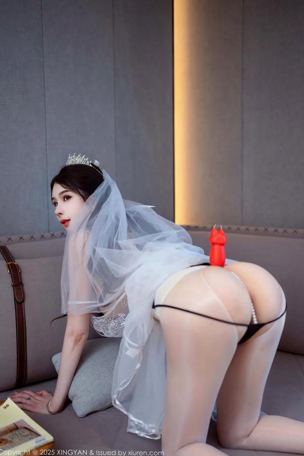 李丽莎   [XINGYAN]星颜社 2025.08.22 Vol.388 李丽莎：纯白婚纱与蕾丝诱惑，精致新娘私房写真，极致性感美腿与女神魅力第50张图片