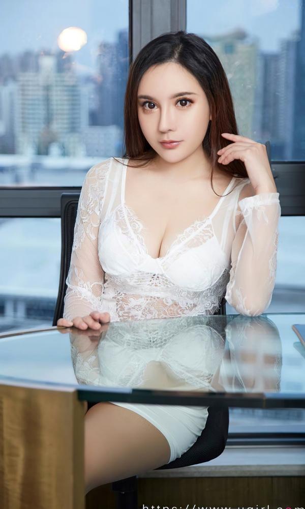 乔雅冰 乔艺Yogurt  UGirlsApp尤果圈爱尤物-2819-乔雅冰《值不值得》：白色蕾丝包臀裙私房写真，气质美女秀修长美腿，性感诱惑展现曼妙曲线第15张图片