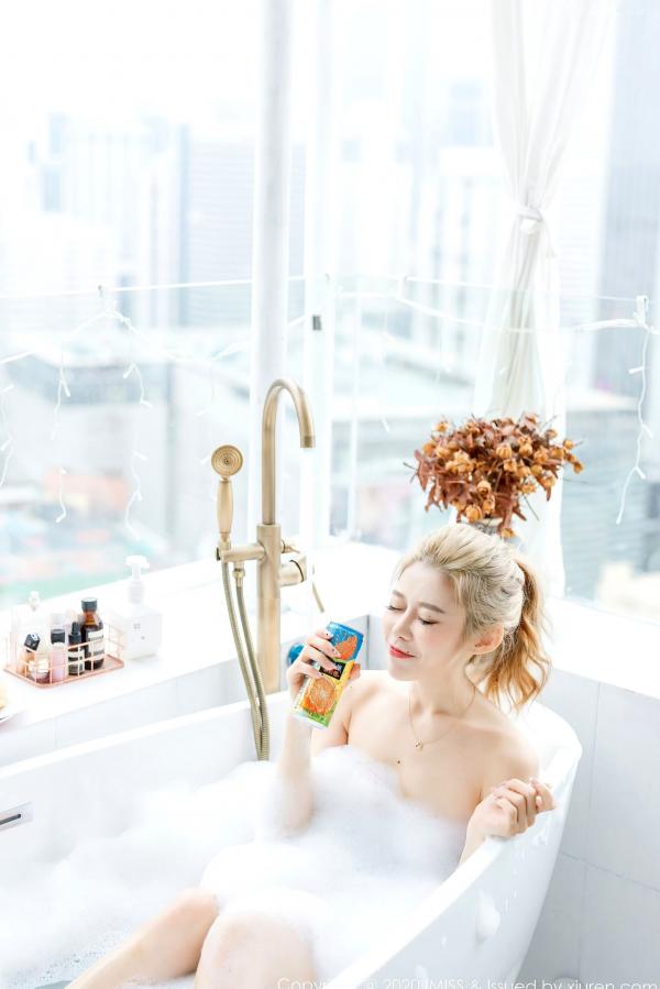 李凯诗 luvian本能  IMiss爱蜜社第490期：Luvian浴室泡泡浴私房写真，金色短发美女展现迷人曲线与白嫩肌肤，大尺度无圣光性感诱惑，尽显纯欲本能第18张图片