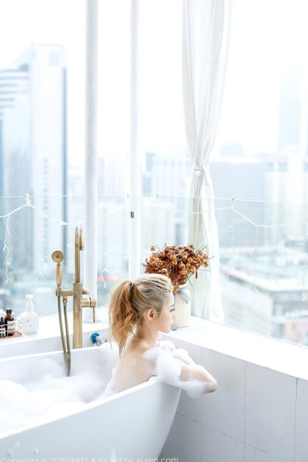 李凯诗 luvian本能  IMiss爱蜜社第490期：Luvian浴室泡泡浴私房写真，金色短发美女展现迷人曲线与白嫩肌肤，大尺度无圣光性感诱惑，尽显纯欲本能第23张图片