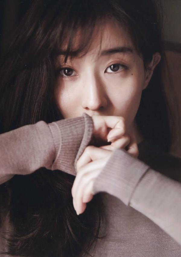 田中みな実 田中美奈实  田中みな実1st写真集 Sincerely yours... 绝美私房写真，极致性感美腿与优雅气质的完美结合第9张图片