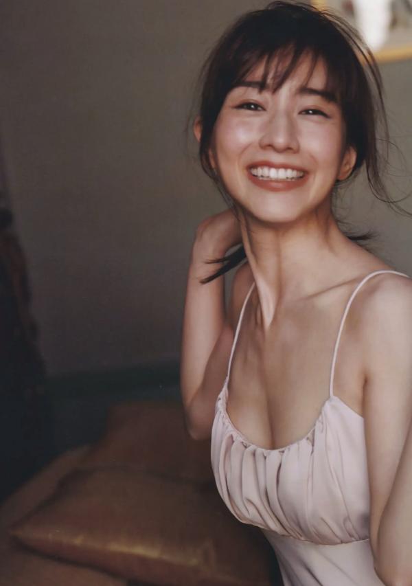 田中みな実 田中美奈实  田中みな実1st写真集 Sincerely yours... 绝美私房写真，极致性感美腿与优雅气质的完美结合第10张图片