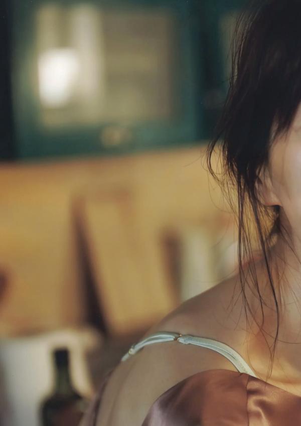 田中みな実 田中美奈实  田中みな実1st写真集 Sincerely yours... 绝美私房写真，极致性感美腿与优雅气质的完美结合第46张图片