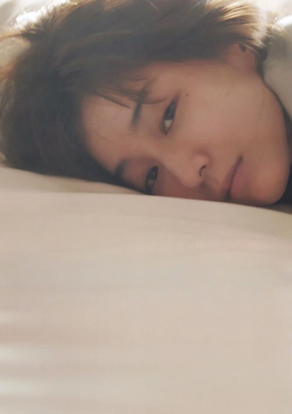 田中みな実 田中美奈实  田中みな実1st写真集 Sincerely yours... 绝美私房写真，极致性感美腿与优雅气质的完美结合第52张图片