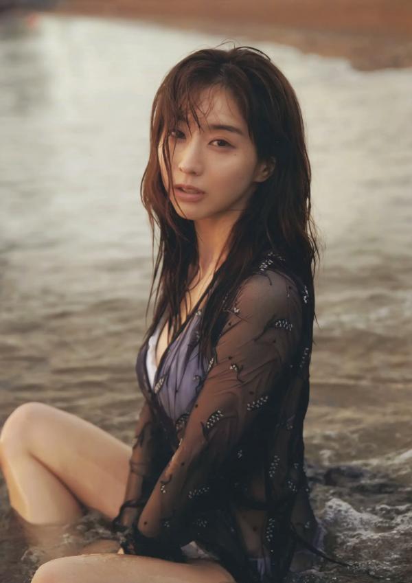 田中みな実 田中美奈实  田中みな実1st写真集 Sincerely yours... 绝美私房写真，极致性感美腿与优雅气质的完美结合第106张图片
