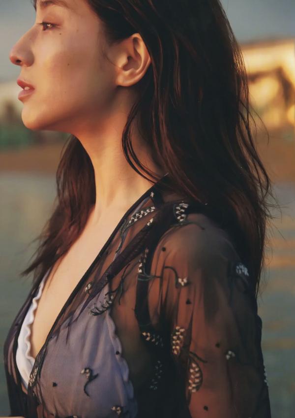 田中みな実 田中美奈实  田中みな実1st写真集 Sincerely yours... 绝美私房写真，极致性感美腿与优雅气质的完美结合第108张图片