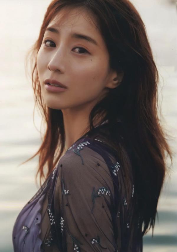 田中みな実 田中美奈实  田中みな実1st写真集 Sincerely yours... 绝美私房写真，极致性感美腿与优雅气质的完美结合第112张图片