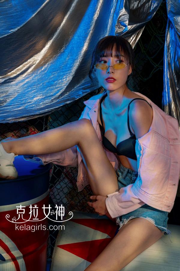 筱穎兒 颖儿  KelaGirls克拉女神-2020.11.13-颖儿-《放纵不羁》酷潮街拍写真：工业风背景下的肆意与性感第11张图片