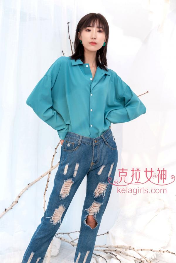 筱穎兒 颖儿  KelaGirls克拉女神颖儿：秋意春心，个性破洞牛仔混搭性感私房诱惑，演绎骨感女神的魅力第4张图片