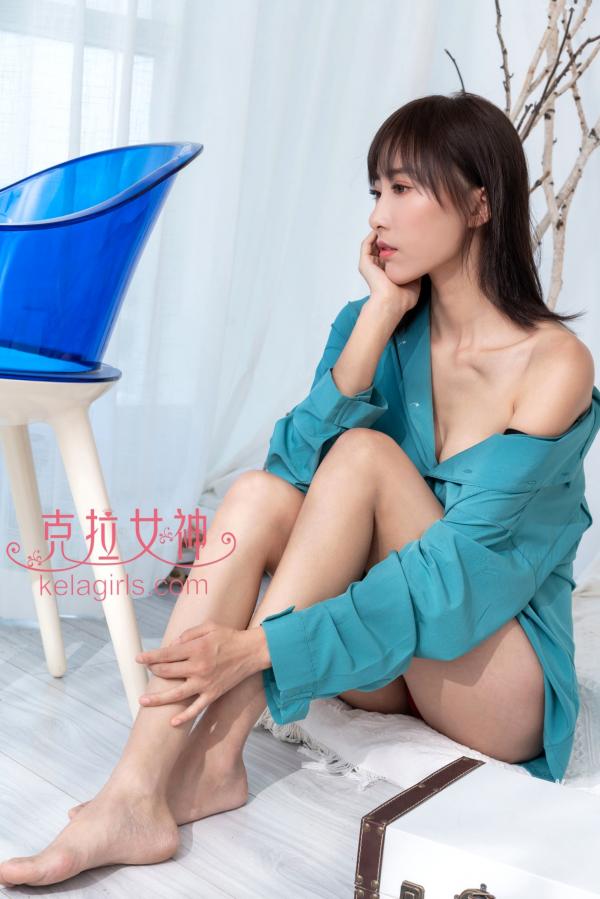 筱穎兒 颖儿  KelaGirls克拉女神颖儿：秋意春心，个性破洞牛仔混搭性感私房诱惑，演绎骨感女神的魅力第9张图片
