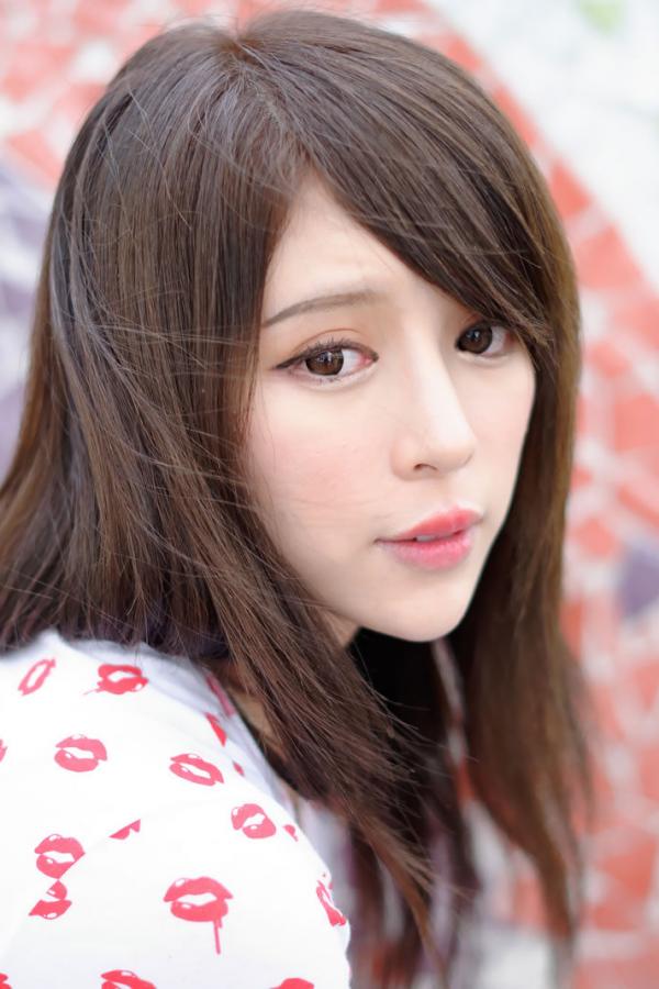 張齊郡 张齐郡  超跑女神大眼正妹张齐郡JULIE踏青外拍第101张图片