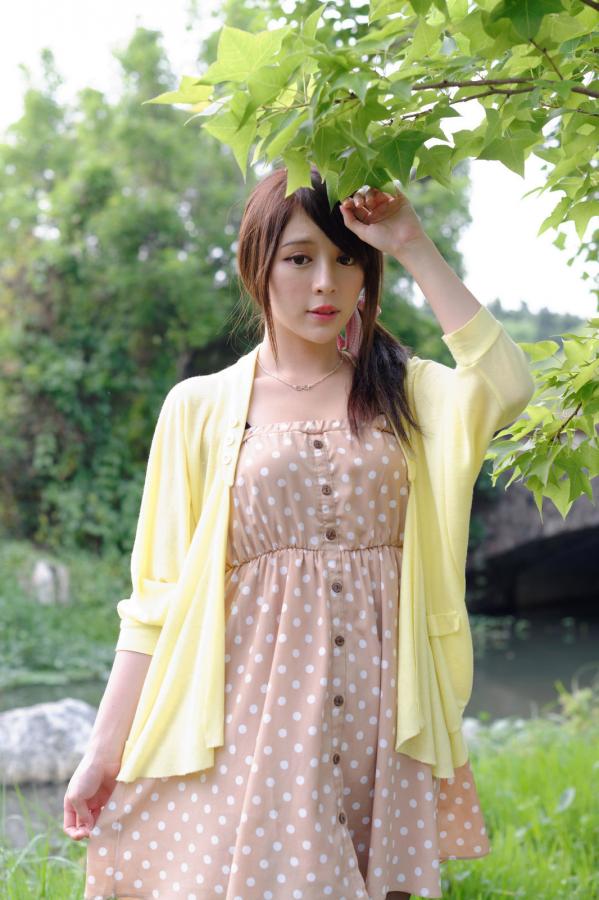 張齊郡 张齐郡  超跑女神大眼正妹张齐郡JULIE踏青外拍第137张图片