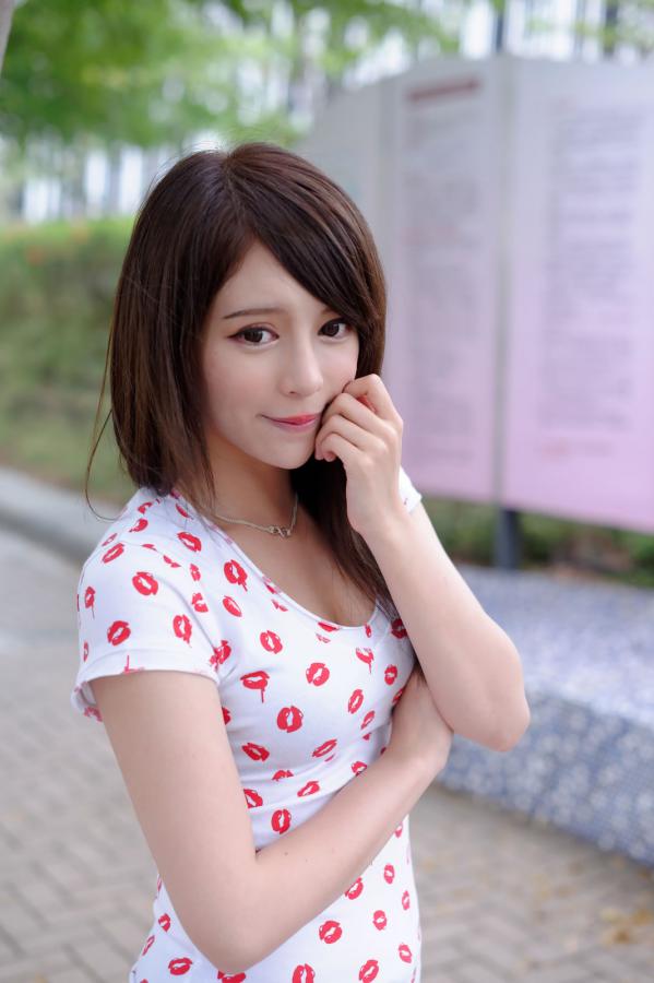 張齊郡 张齐郡  超跑女神大眼正妹张齐郡JULIE踏青外拍第143张图片