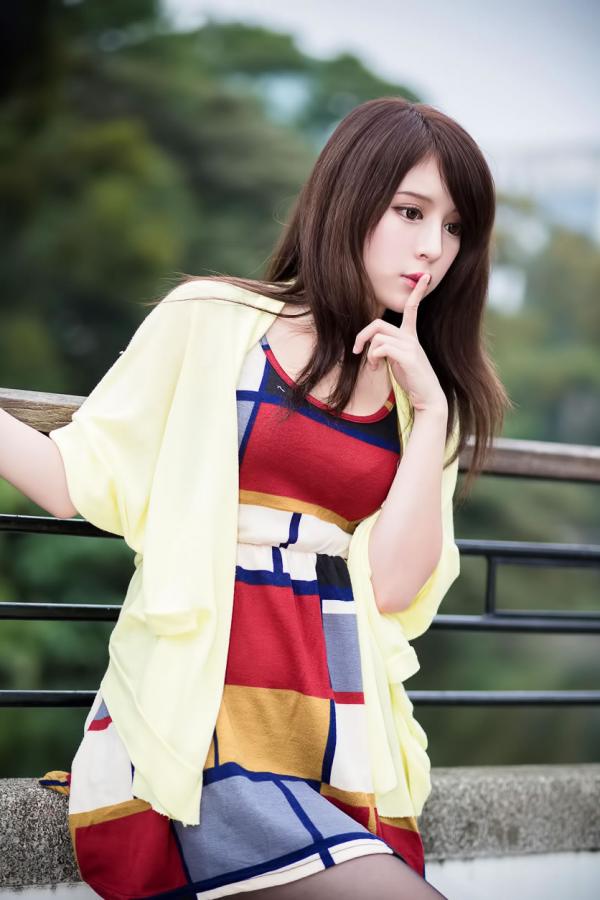 張齊郡 张齐郡  超跑女神大眼正妹张齐郡JULIE踏青外拍第146张图片