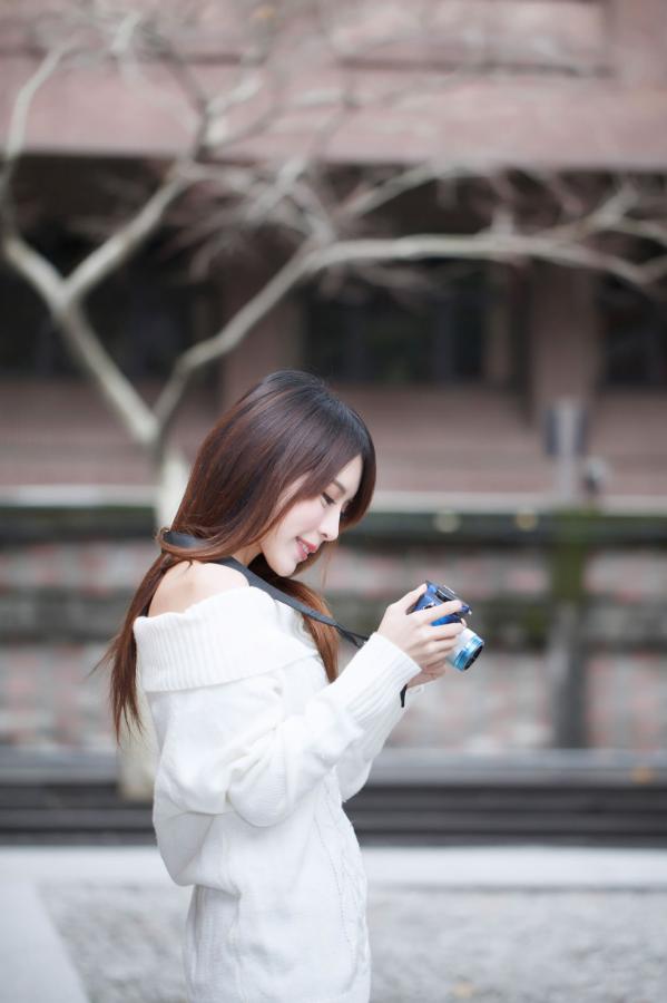 張齊郡 张齐郡  超跑女神大眼正妹张齐郡JULIE踏青外拍第152张图片